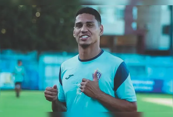 Imagem ilustrativa da imagem Caio Ferraz retorna para a terceira temporada pelo Vitória