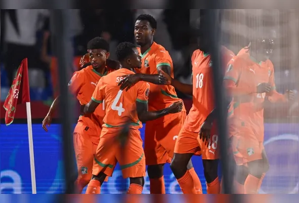 Imagem ilustrativa da imagem De virada, Costa do Marfim bate Gabão no fim e garante liderança do Grupo F