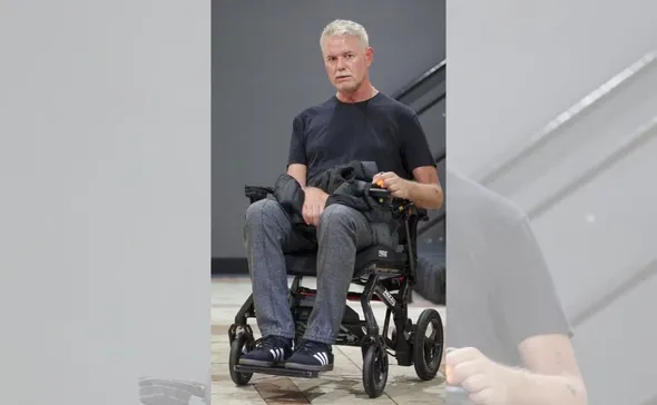 Imagem ilustrativa da imagem Diagnosticado com ELA, ator de 'Grey's Anatomy' é visto em cadeira de rodas