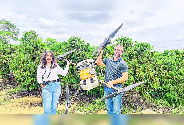 Imagem ilustrativa da imagem Drones e pó de granito usados para ampliar produção de café