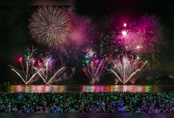 Imagem ilustrativa da imagem Elba Ramalho e Beto Kauê no Réveillon em Camburi