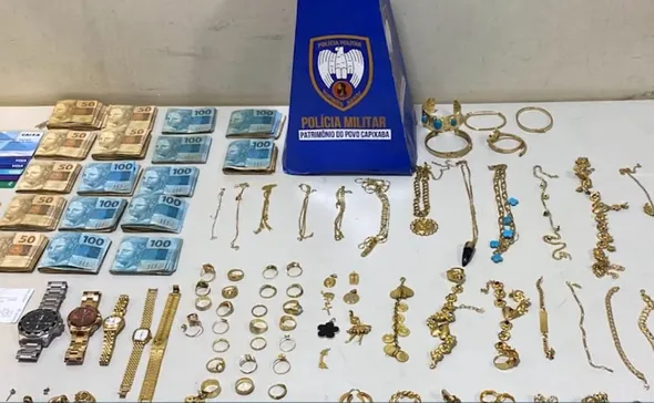 Imagem ilustrativa da imagem Estelionatários aplicam golpe do bilhete premiado em idosa e são preso em Guarapari