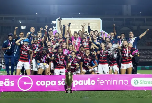 Imagem ilustrativa da imagem Flamengo goleia Grêmio e conquista Copinha Feminina