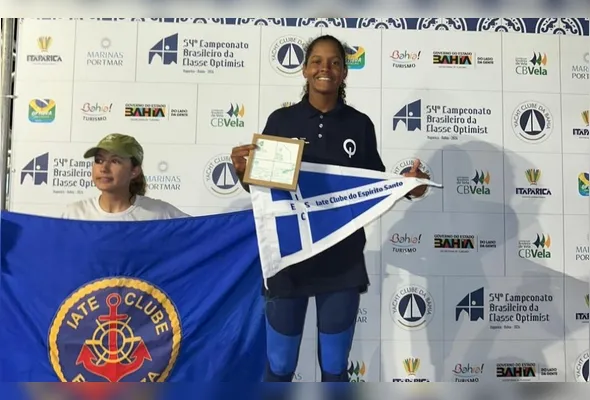 Imagem ilustrativa da imagem Jovem velejadora do Espírito Santo é campeã brasileira juvenil
