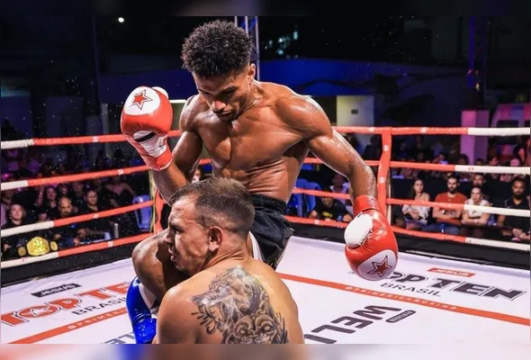 Imagem ilustrativa da imagem Kickboxing: após nocaute, capixaba mira cinturão internacional na Serra