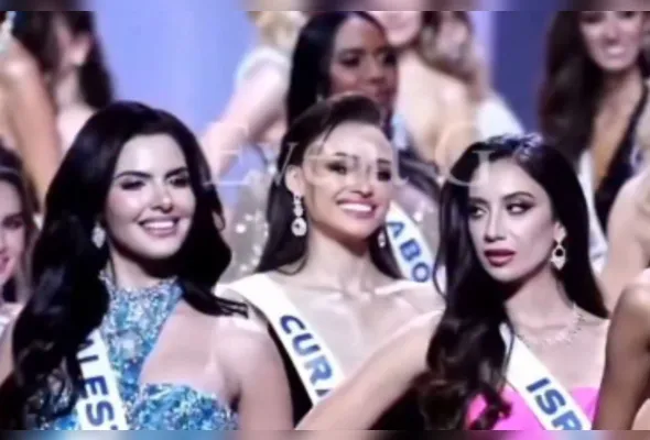 Miss Israel dá encarada na Miss Palestina, que aparenta não estar nem aí