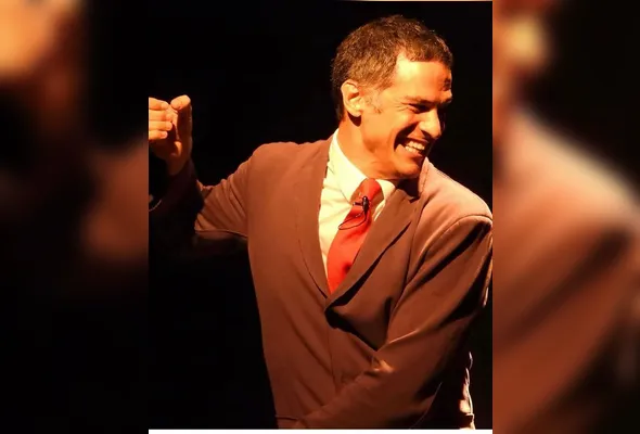 Mateus Solano entregou atuação "monstruosa no Teatro da Ufes