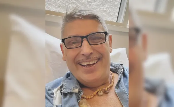 Imagem ilustrativa da imagem Morre ator e cantor Maurício Vogue, símbolo da cultura paranaense, aos 59 anos