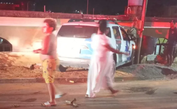 Imagem ilustrativa da imagem Motociclista morre após colidir com poste durante perseguição policial em Viana