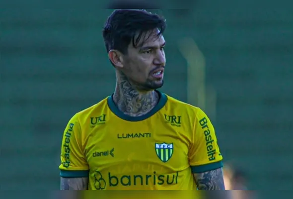 Imagem ilustrativa da imagem Rio Branco contrata meia experiente para a temporada 2026