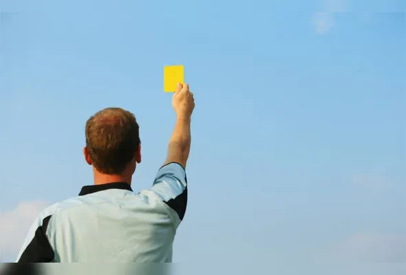 Imagem ilustrativa da imagem STF entende que forçar cartão amarelo não basta para manipular resultado