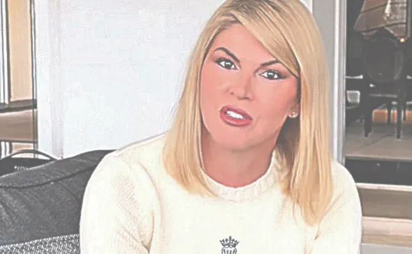 Imagem ilustrativa da imagem Val Marchiori desabafa sobre quarta sessão de quimioterapia: "Foi a mais difícil"