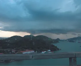 Imagem ilustrativa da imagem Chuva continua? Veja a previsão do tempo para o final de semana no ES