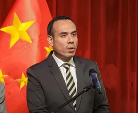 Imagem ilustrativa da imagem Congresso do Peru derruba presidente e declara cargo vago às vésperas das eleições