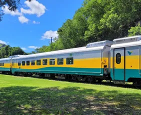 Imagem ilustrativa da imagem Protesto interrompe circulação de trem e viagens são suspensas nesta segunda