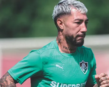 Imagem ilustrativa da imagem Acosta vira desfalque no Fluminense para jogo da Libertadores