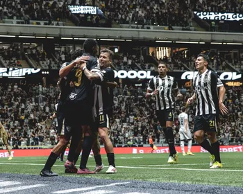 Imagem ilustrativa da imagem Atlético-MG leva susto, mas vence Ceará na Copa do Brasil e ganha fôlego