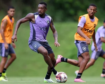 Imagem ilustrativa da imagem Botafogo e Bangu decidem a Taça Rio neste sábado