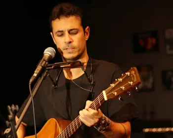 Imagem ilustrativa da imagem Campeão de futevôlei se rende à música e lança disco