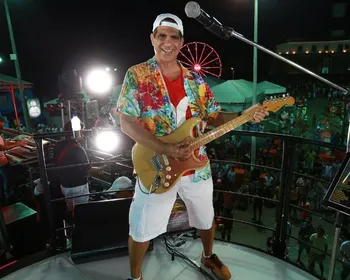 Imagem ilustrativa da imagem “Carnaval deixou de ser só festa, é missão de vida”, diz Durval Lelys