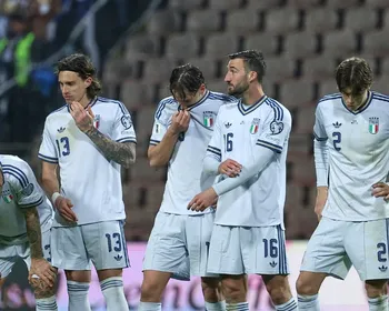 Imagem ilustrativa da imagem 'Desastre histórico': jornais italianos repercutem fracasso da Itália, fora da Copa