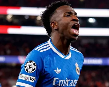 Imagem ilustrativa da imagem Em jogo marcado por racismo, Real Madrid bate Benfica com golaço de Vini Jr