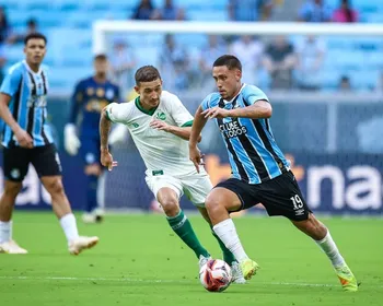 Imagem ilustrativa da imagem Grêmio empata com o Juventude em jogo marcado por confusão e expulsões