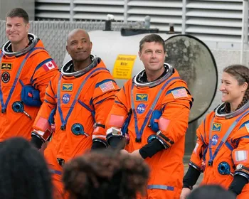 Imagem ilustrativa da imagem Nasa lança missão com astronautas à Lua, 53 anos após último voo Apollo