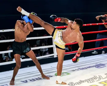 Imagem ilustrativa da imagem Noite de nocautes no kickboxing agita Jacaraípe