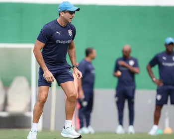 Imagem ilustrativa da imagem Pressionado, Flu busca reação contra Santos no Brasileirão