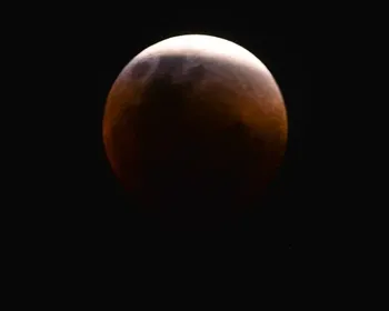 Imagem ilustrativa da imagem Saiba como será a Lua de Sangue na próxima terça-feira