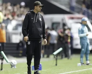 Imagem ilustrativa da imagem Técnico Lucas Piccinato é demitido da equipe feminina do Corinthians