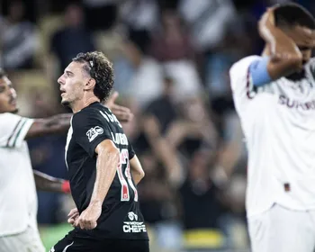 Imagem ilustrativa da imagem Vasco supera gol aos 53 segundos e vira sobre o Fluminense nos acréscimos