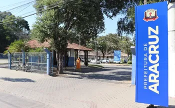 Imagem ilustrativa da imagem Aracruz vai abrir 86 vagas em concurso com salários de até R$ 6.226