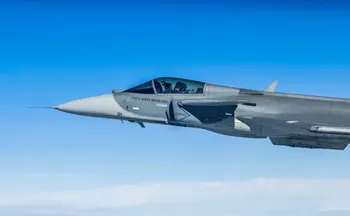 Imagem ilustrativa da imagem Brasil apresenta primeiro caça F-39 Gripen fabricado no país. Veja fotos