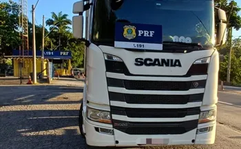 Imagem ilustrativa da imagem Caminhoneiro é flagrado dirigindo embriagado por 24 horas seguidas no ES