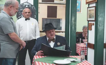 Imagem ilustrativa da imagem Cantina ameaçada por brigas internas