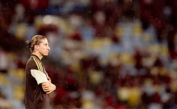 Imagem ilustrativa da imagem Condução da demissão de Filipe Luís gerou revolta no CT do Flamengo
