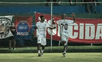 Imagem ilustrativa da imagem Desportiva e Porto escapam do rebaixamento no Capixabão