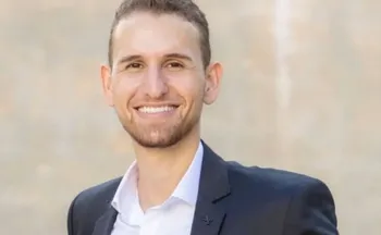 Imagem ilustrativa da imagem Engenheiro morre horas após casamento em Goiânia; família aguarda perícia