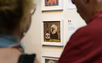 Imagem ilustrativa da imagem Exposição internacional de gravuras no Sesc Glória é prorrogada até o fim deste mês