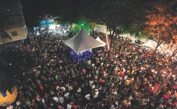Imagem ilustrativa da imagem Festas de rua ganham força e viram encontro de gerações