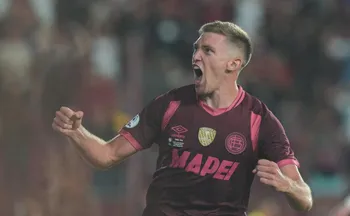 Imagem ilustrativa da imagem Fluminense avança por Rodrigo Castillo do Lanús