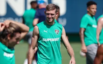 Imagem ilustrativa da imagem Fluminense corre para regularizar atacante Castillo para enfrentar o Remo