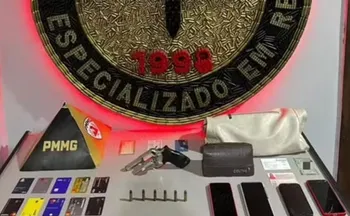 Imagem ilustrativa da imagem Idosa e inquilino são resgatados em porta-malas após sequestro de 12h no RJ