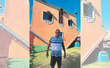 Imagem ilustrativa da imagem Lazer, badalação e comida boa na ilha de Guriri. Conheça o balneário de São Mateus