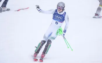 Imagem ilustrativa da imagem Lucas Pinheiro cai na primeira descida e é eliminado no slalom