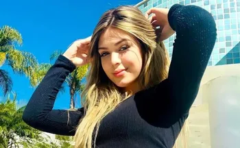 Imagem ilustrativa da imagem Melody é internada em SP com infecção aguda no estômago