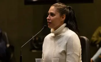 Imagem ilustrativa da imagem Monique, mãe de Henry Borel, se entrega à polícia após STF determinar prisão