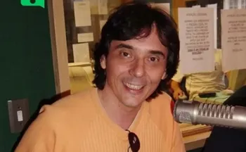 Imagem ilustrativa da imagem Morre Ricardo Schnetzer, dublador de Tom Cruise e Al Pacino